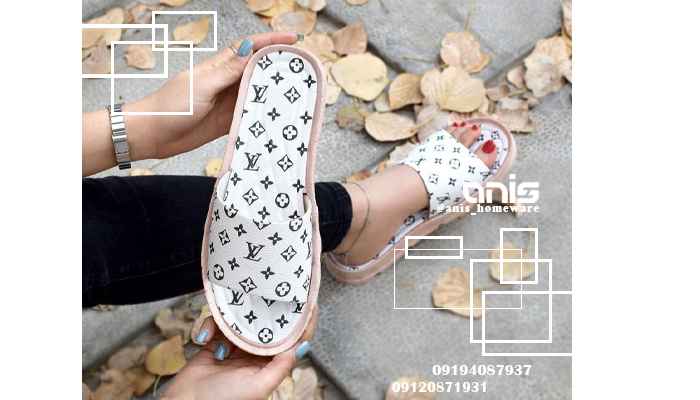 دمپایی پلاستیکی